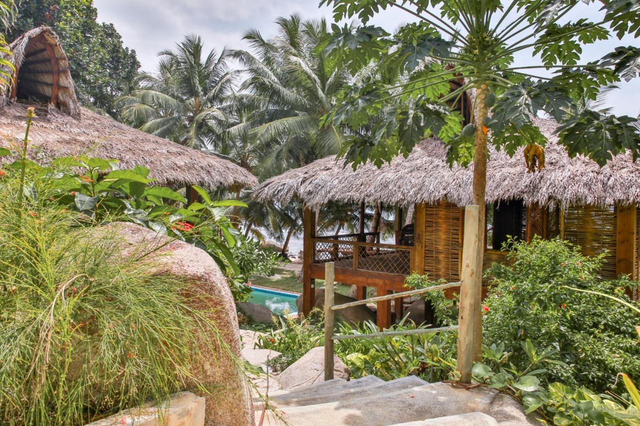 Domaine Desaubin Luxury Villas Takamaka Exterior photo